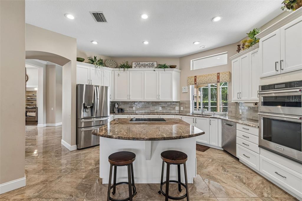 1021 HAGEN DRIVE gallery image #15