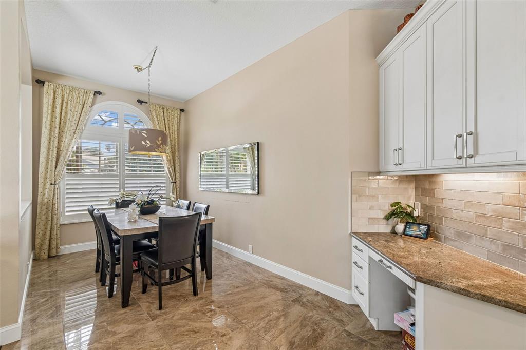 1021 HAGEN DRIVE gallery image #18