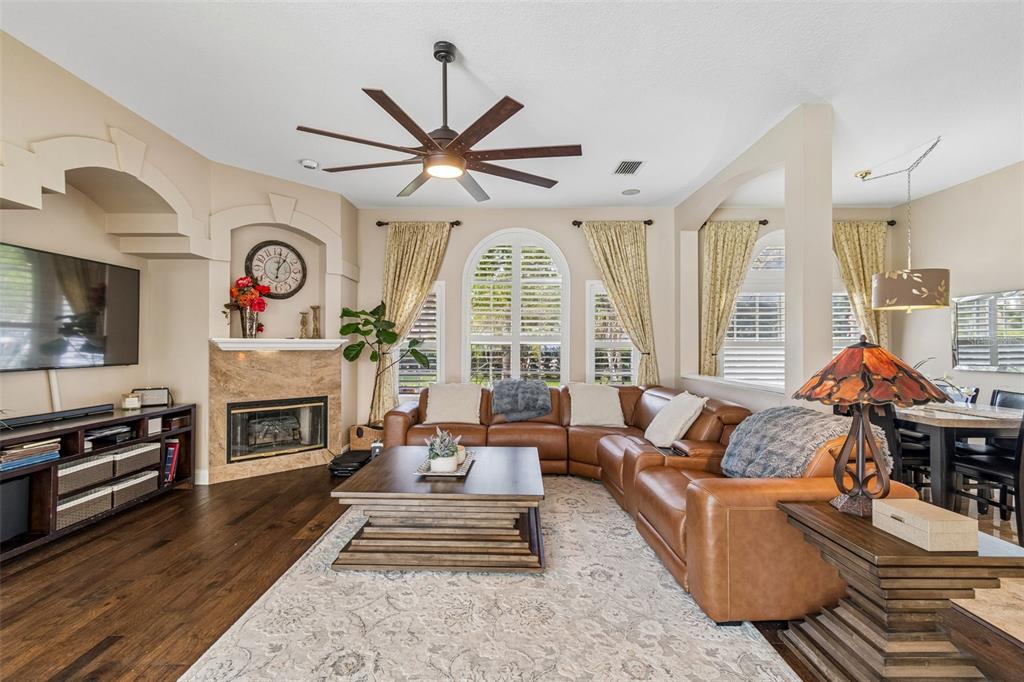 1021 HAGEN DRIVE gallery image #20