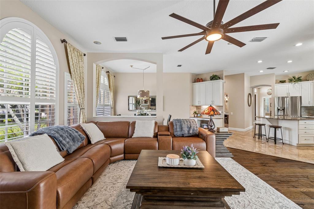 1021 HAGEN DRIVE gallery image #23