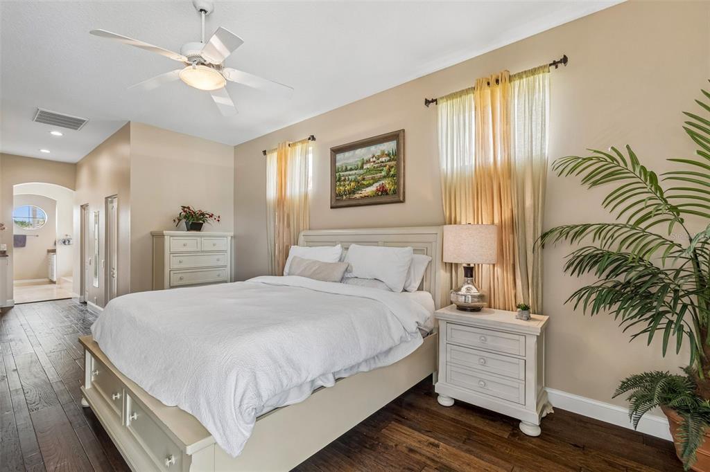 1021 HAGEN DRIVE gallery image #26