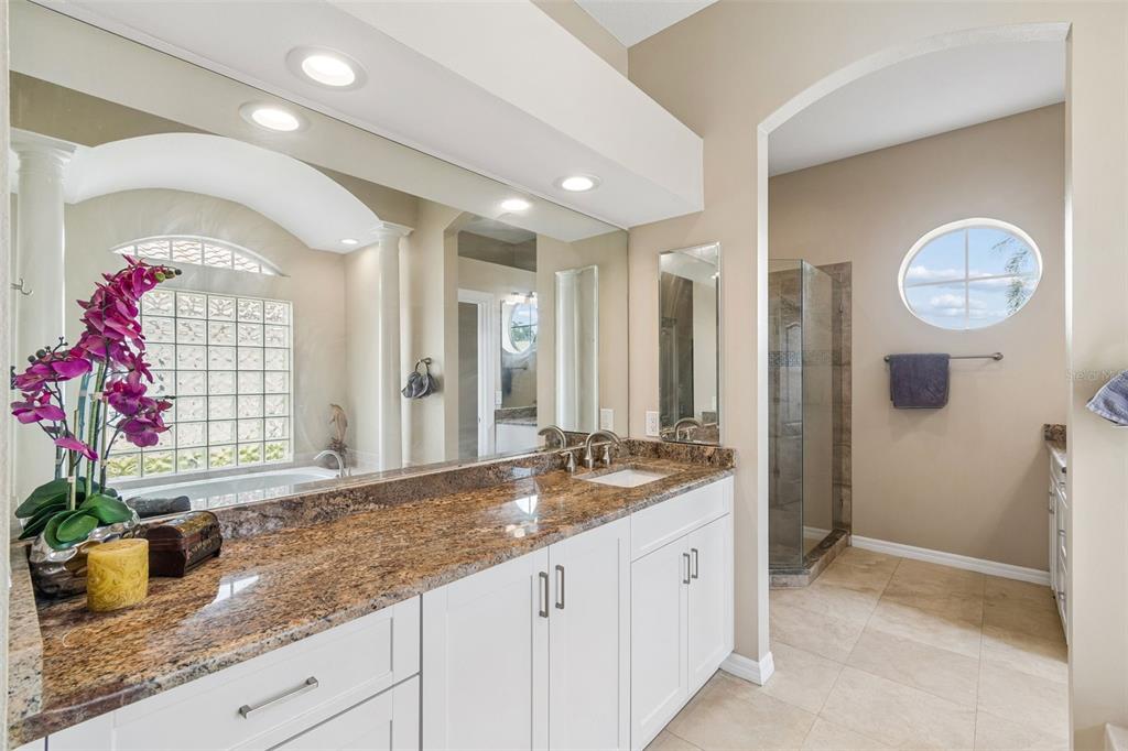 1021 HAGEN DRIVE gallery image #28