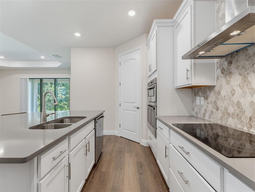 11515 WEAVER HOLLOW ROAD gallery image #21