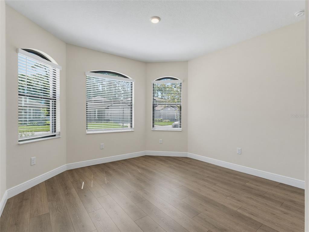 11515 WEAVER HOLLOW ROAD gallery image #28