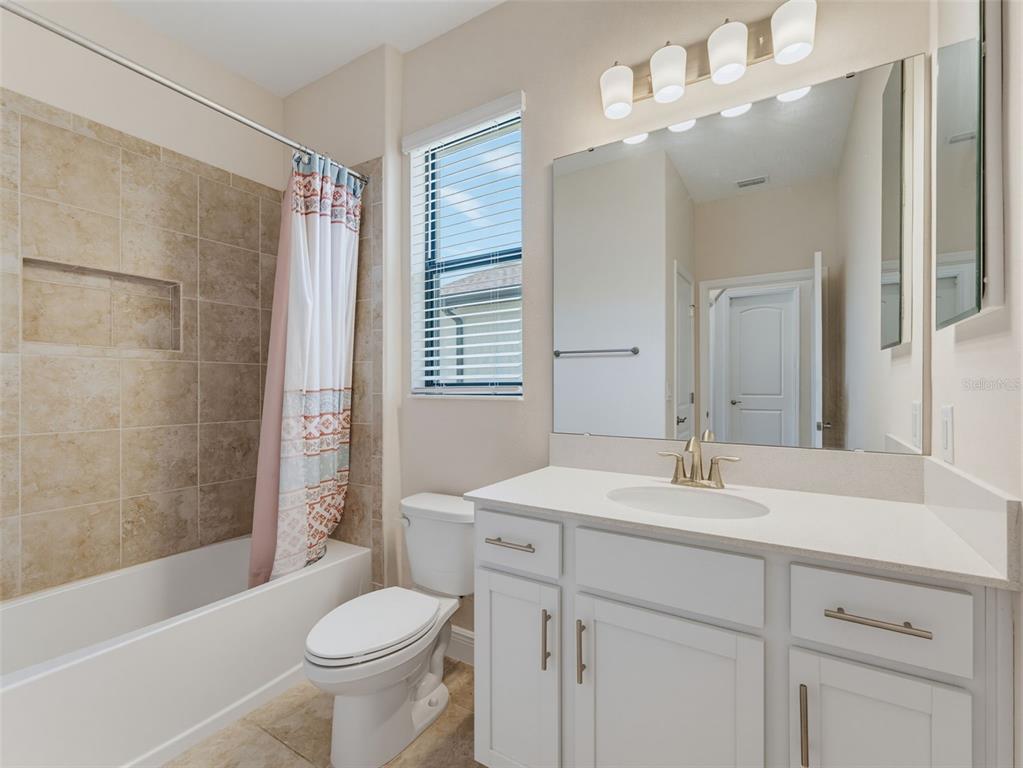 11515 WEAVER HOLLOW ROAD gallery image #31