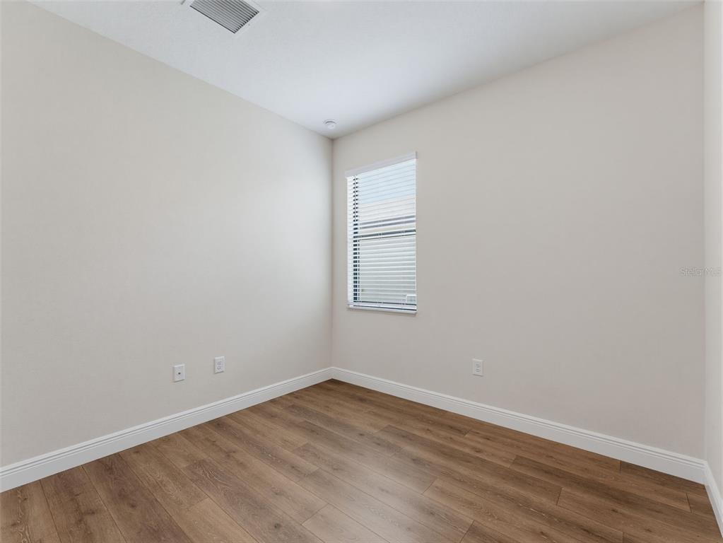 11515 WEAVER HOLLOW ROAD gallery image #35