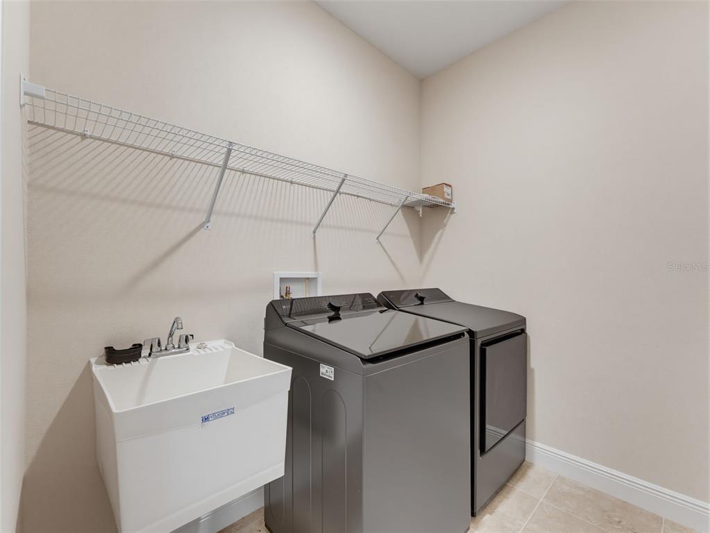 11515 WEAVER HOLLOW ROAD gallery image #39