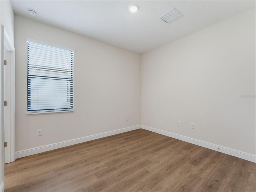 11515 WEAVER HOLLOW ROAD gallery image #41