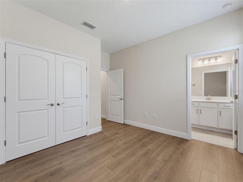 11515 WEAVER HOLLOW ROAD gallery image #43