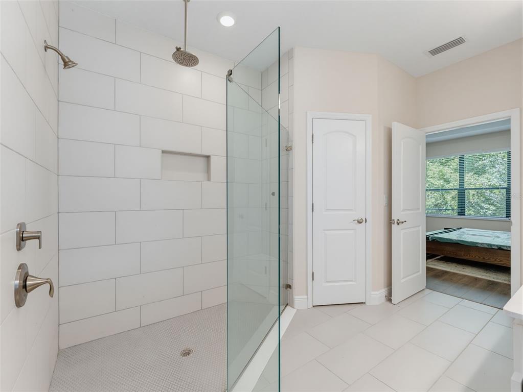 11515 WEAVER HOLLOW ROAD gallery image #55