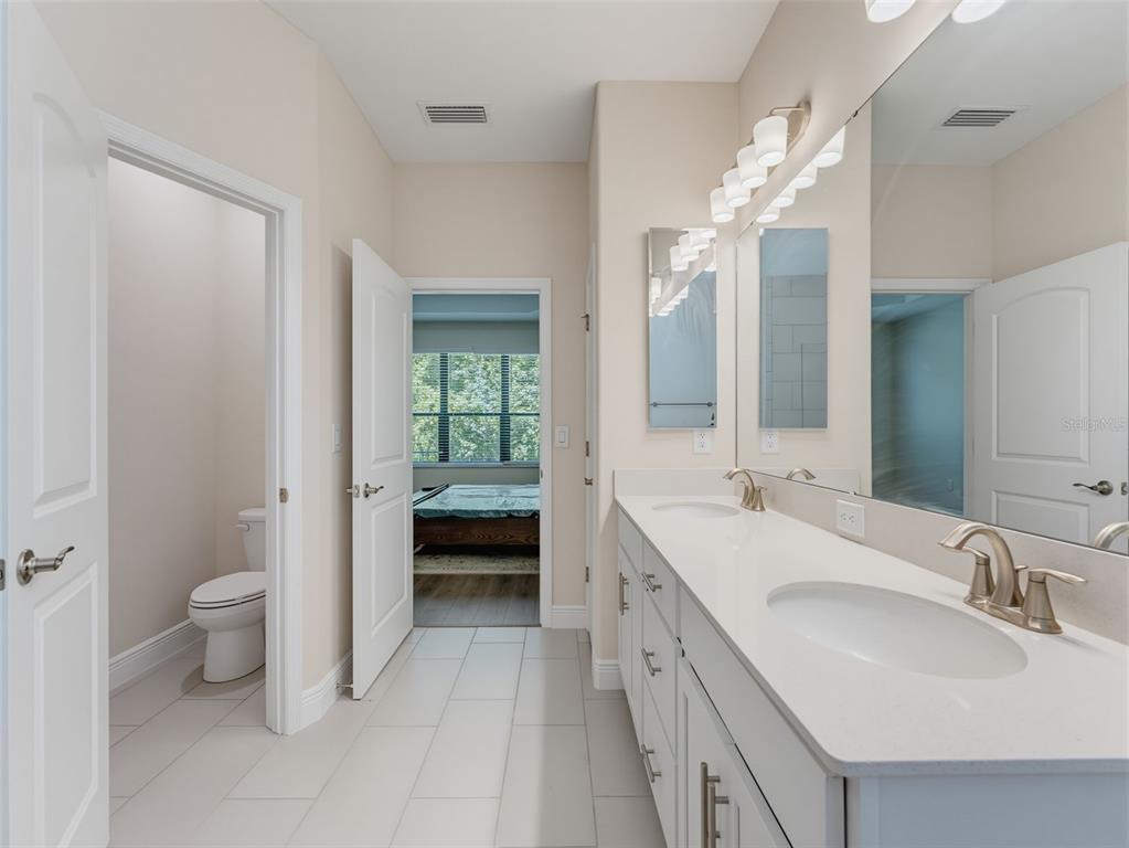 11515 WEAVER HOLLOW ROAD gallery image #56
