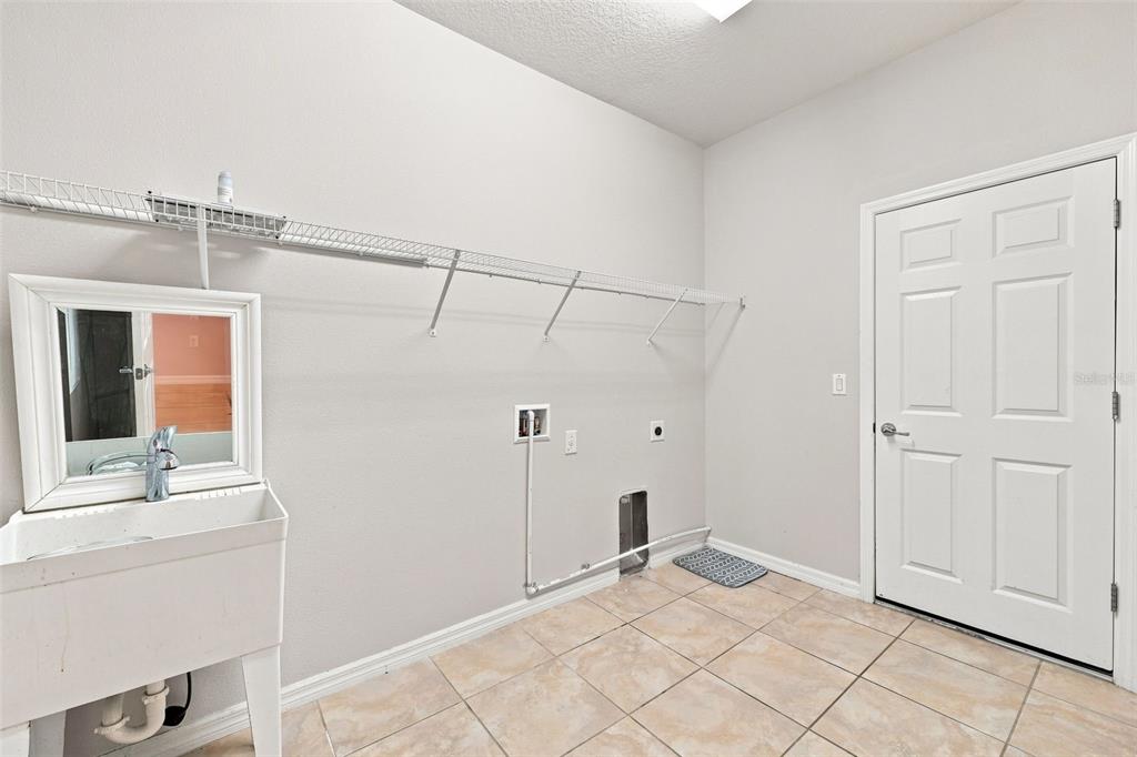 18359 CORTES CREEK BOULEVARD gallery image #17