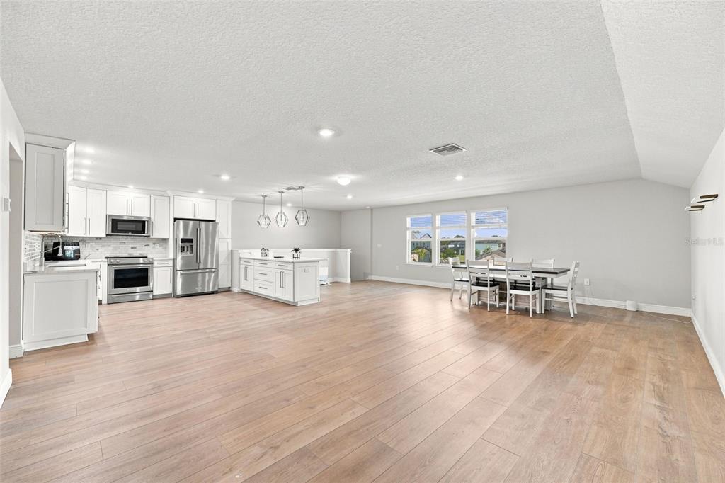 18359 CORTES CREEK BOULEVARD gallery image #29
