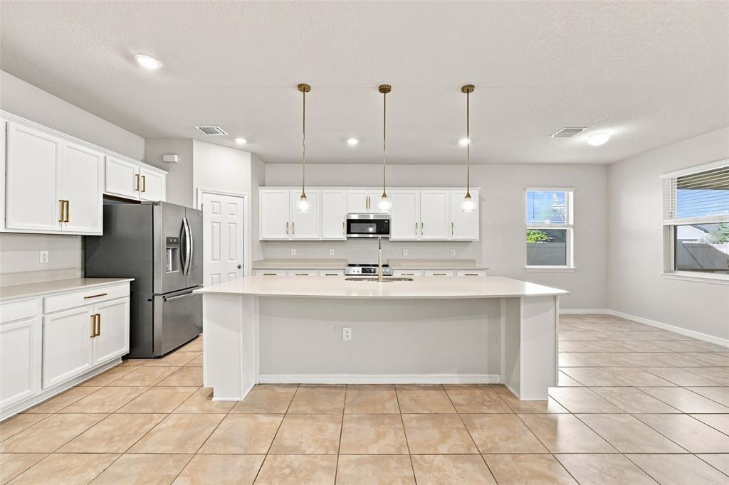 18359 CORTES CREEK BOULEVARD gallery image #4