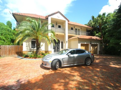 Grande Demeure a Coconut Grove.
