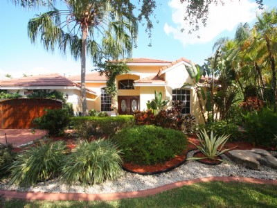 Weston Hills' Country Club Oakbrook