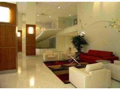 3000 S OCEAN DR #302 W