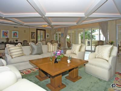 Ocean front ground floor 5 bedroom