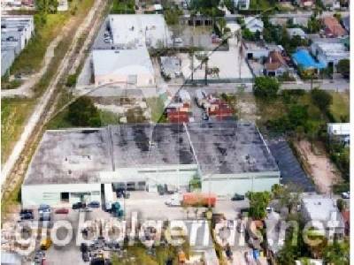 101 NE 23 ST