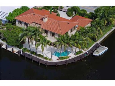 220 FEET OF WATERFRONT INNER POINT LOT IN THE LAS OLAS ISLES