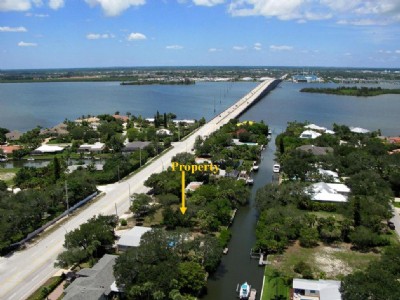 615 CAUSEWAY BLVD E