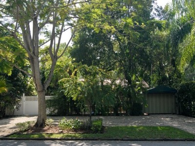 Sereine ambiance, maison refaite dans Coconut Grove