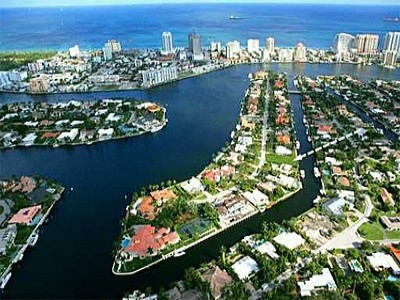2424 AQUA VISTA BLVD