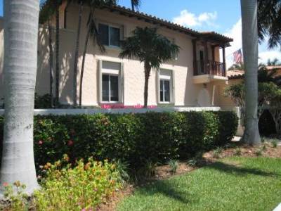 13632 DEERING BAY DR #13632