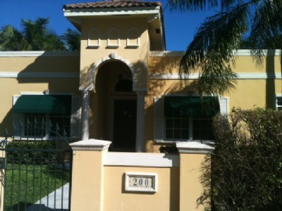 200 NE 2nd St
