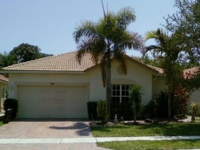 7685 Colony Lake Dr