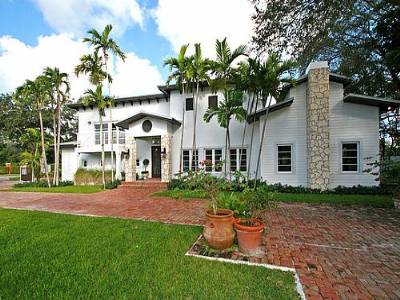 9905 SW 89 CT