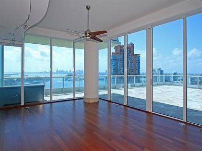 100 S POINTE DR #3007