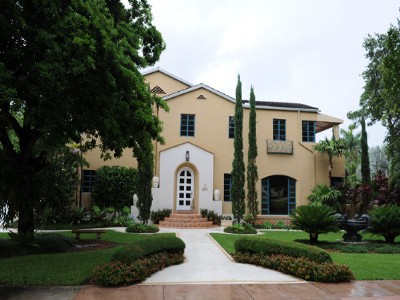 2507 COUNTRY CLUB PRADO