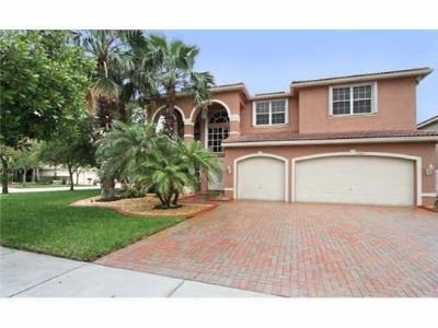 Luxurious 6 bedroom home in Silver Shores