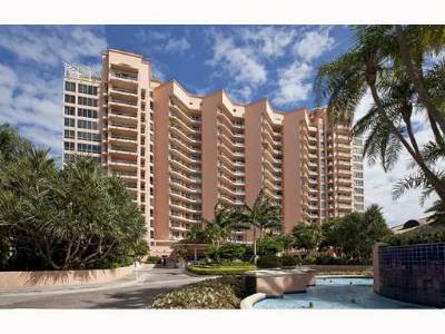10 EDGEWATER DR #6E