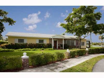 9280 SW 85 ST