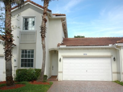 3/3 2 Story Townhome in Sunset Lakes