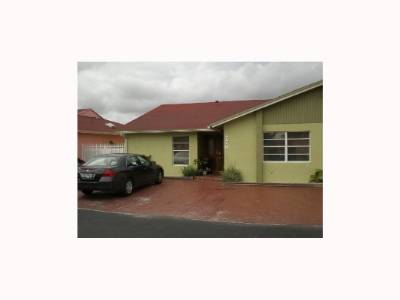 228 SW 10 ST