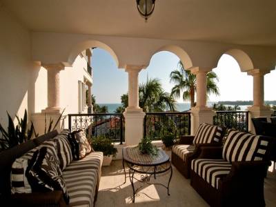 Unique 4 Bedroom Hotel eligible