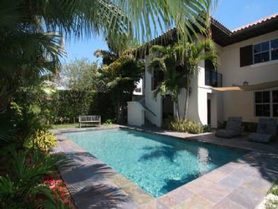 6870 Sunrise Place