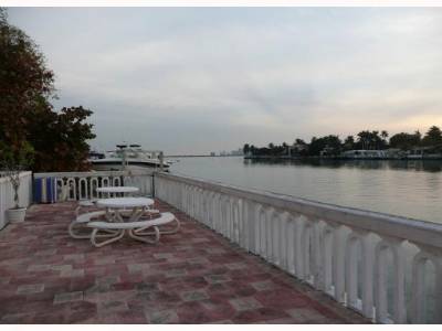 1455 N TREASURE DR #2C - SHORT SALE