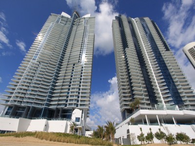 17001 and 17121 Collins Avenue