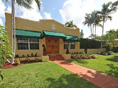 713 Navarre Ave