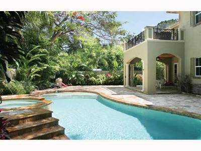 3890 Braganza Avenue, Coconut Grove