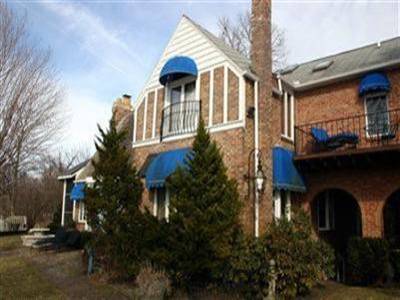 LAKE MICHIGAN FORECLOSURE 300 FEET OF FRONTAGE