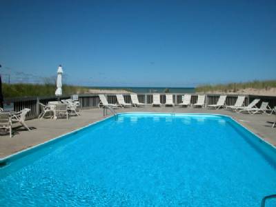 TOMMY BAHAMA ISLAND SYTLE Relax