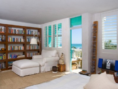 301 OCEAN DR #405