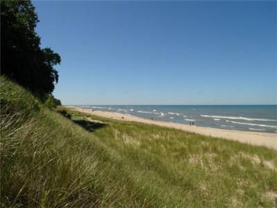 ONE OF A KIND 100 of perfect lake frontage