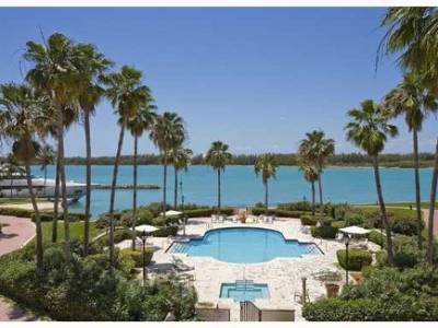 Bayside's Best 2 bedroom Option
