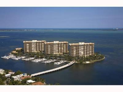 4 GROVE ISLE DR # A-6